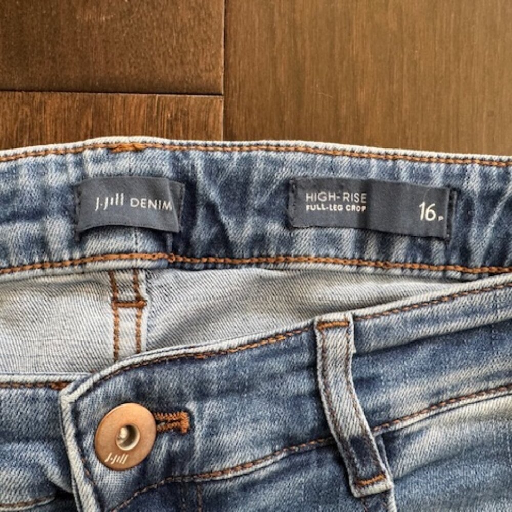 J. Jill High Rise Full Leg Crop Size 16P - Picture 3 of 3